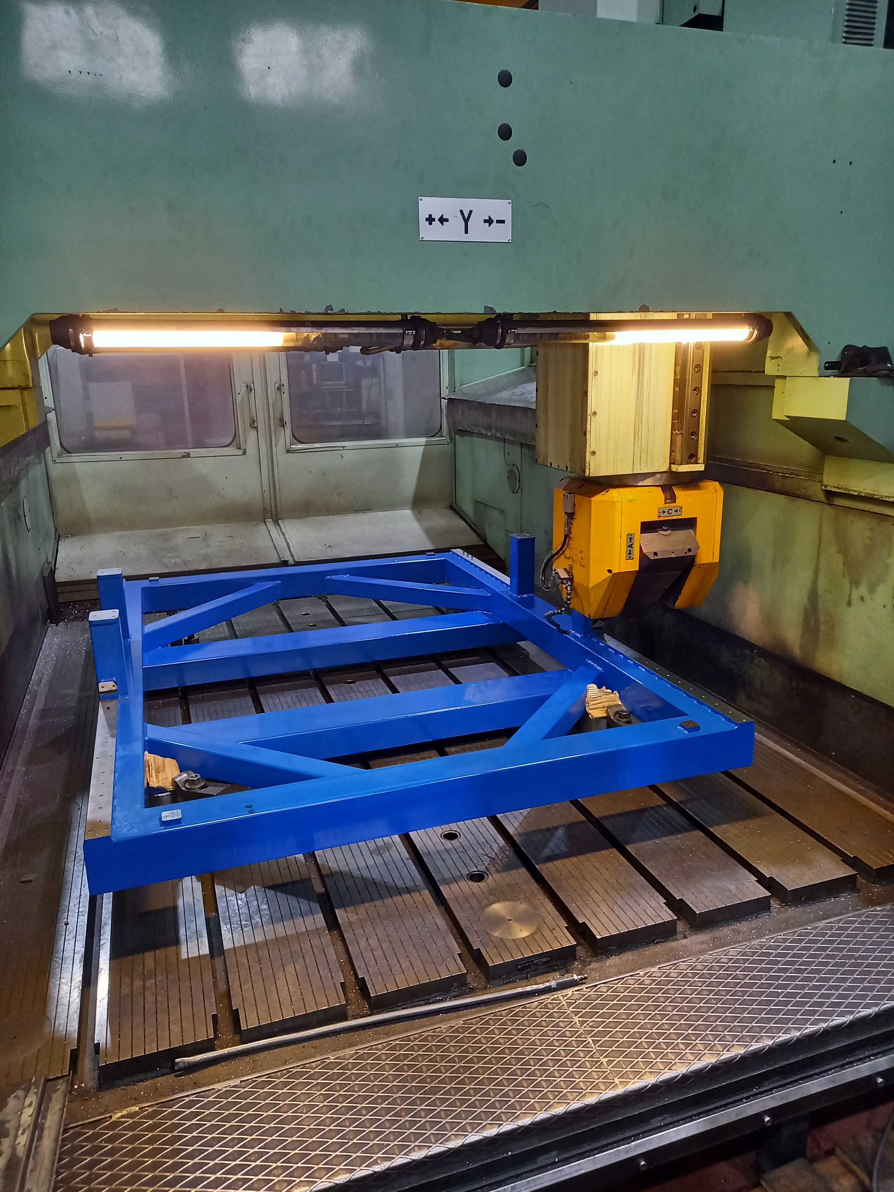 Fresadora CNC - JOBS JO’MACH 131L - 5 eixos