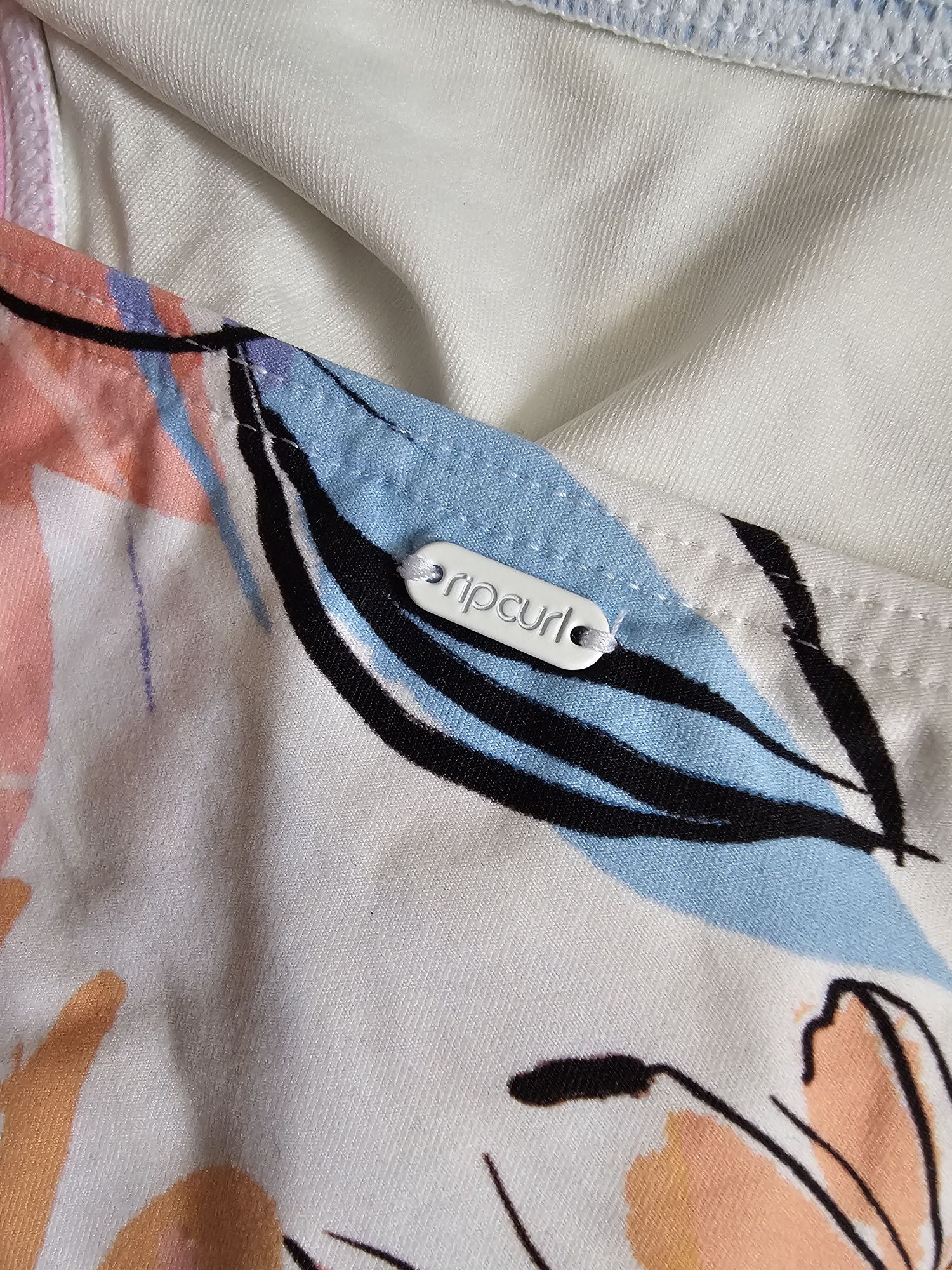 Dół od bikini Rip Curl rozmiar L Cheeky coverage