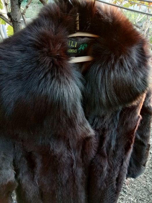 Шуба из натурального меха Bili Fur Garments 48/54 женская куртка зима