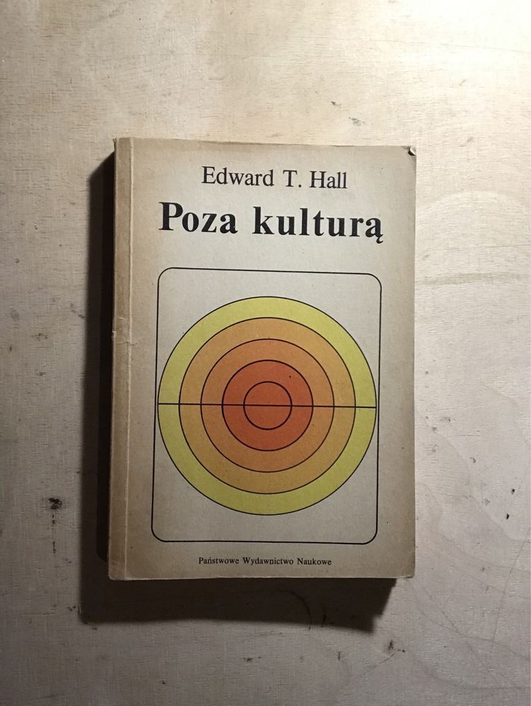 Poza kulturą Edward T. Hall