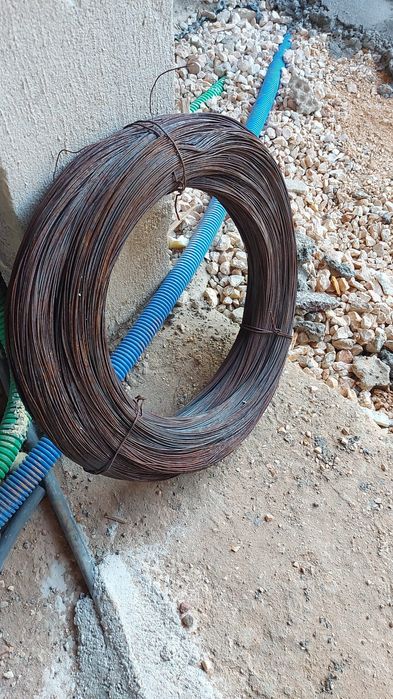 Rolo de arame de atar ferro