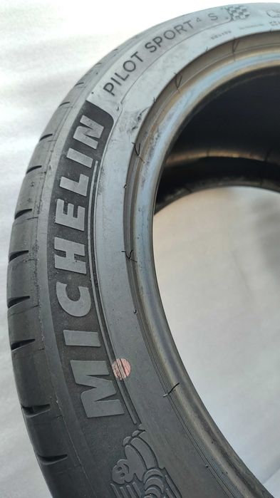Opony Letnie 275/40/19 Michelin 4S