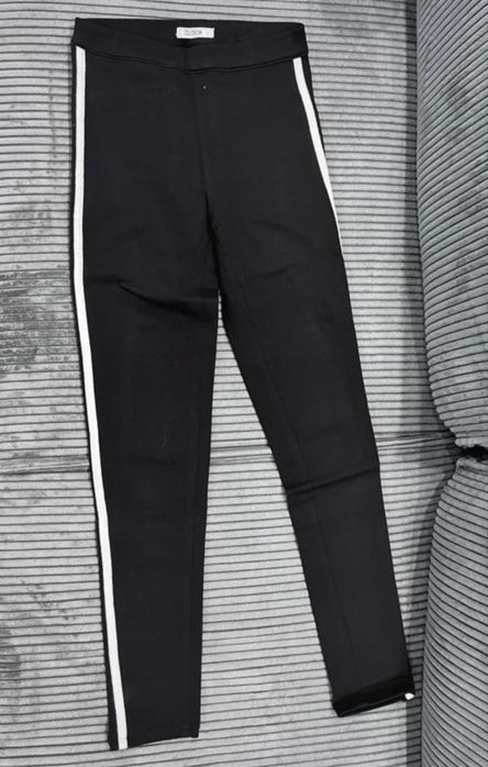 Spodnie czarne w gumkę rurki