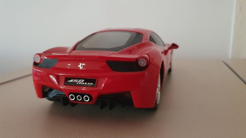 Ferrari 458 italia telecomandado 1/18