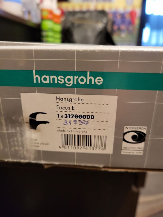 Продам смеситель на раковину