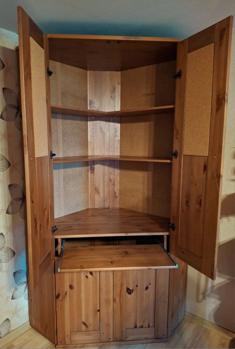 Biuro narożne/szafa  z drewna sosnowego