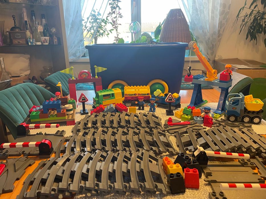 Zestaw Lego Duplo Duży Pociąg Towarowy