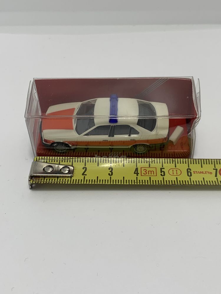 BMW 325i da Herpa escala de 1/87