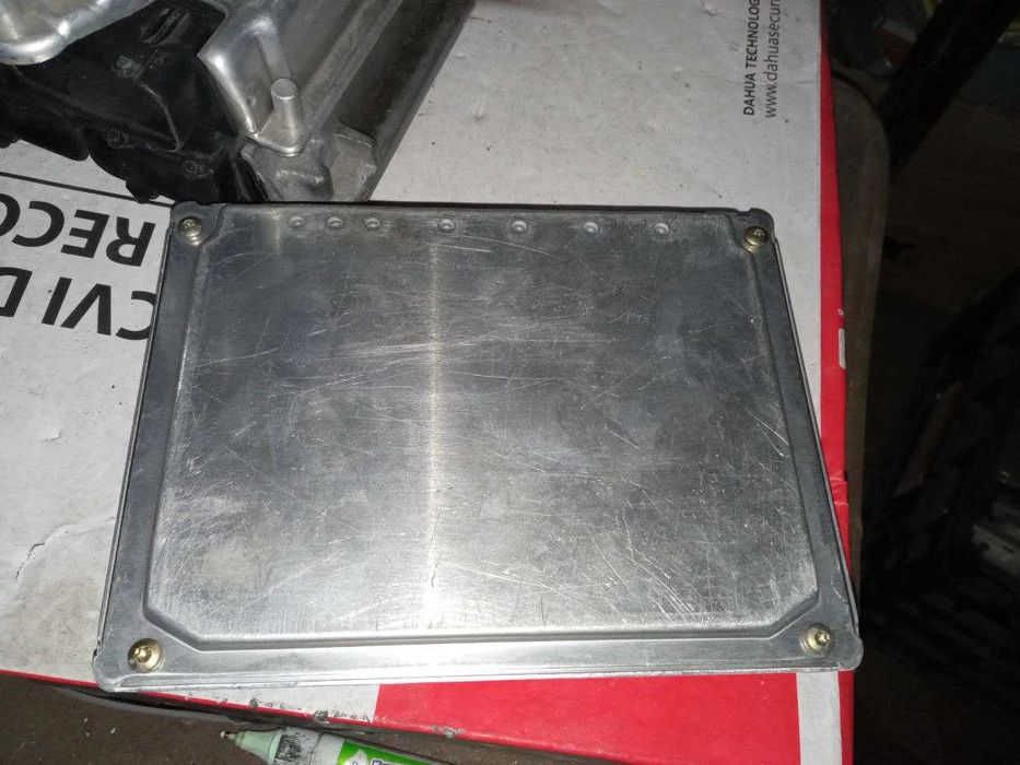 Блок управління двигуном Audi A6 C5 2.5 TDI Ауді 4B0907401K 0281001931