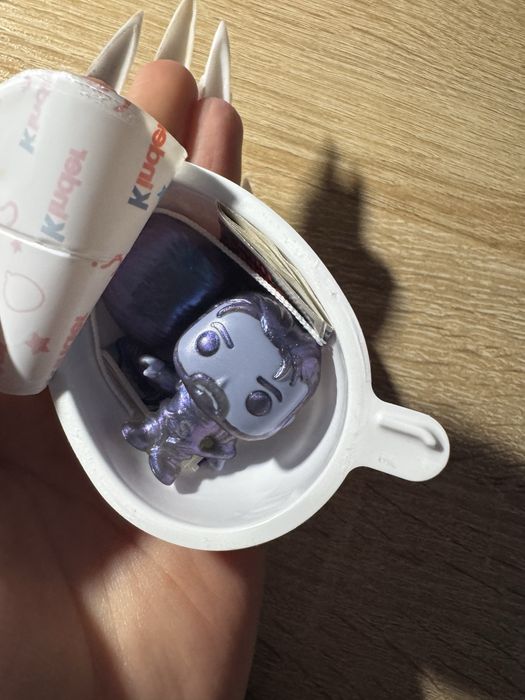 Kinder Joy дивні дива, Хоппер з виворіту