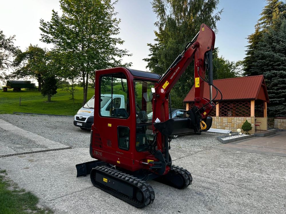 Mini koparka Takeuchi tb016