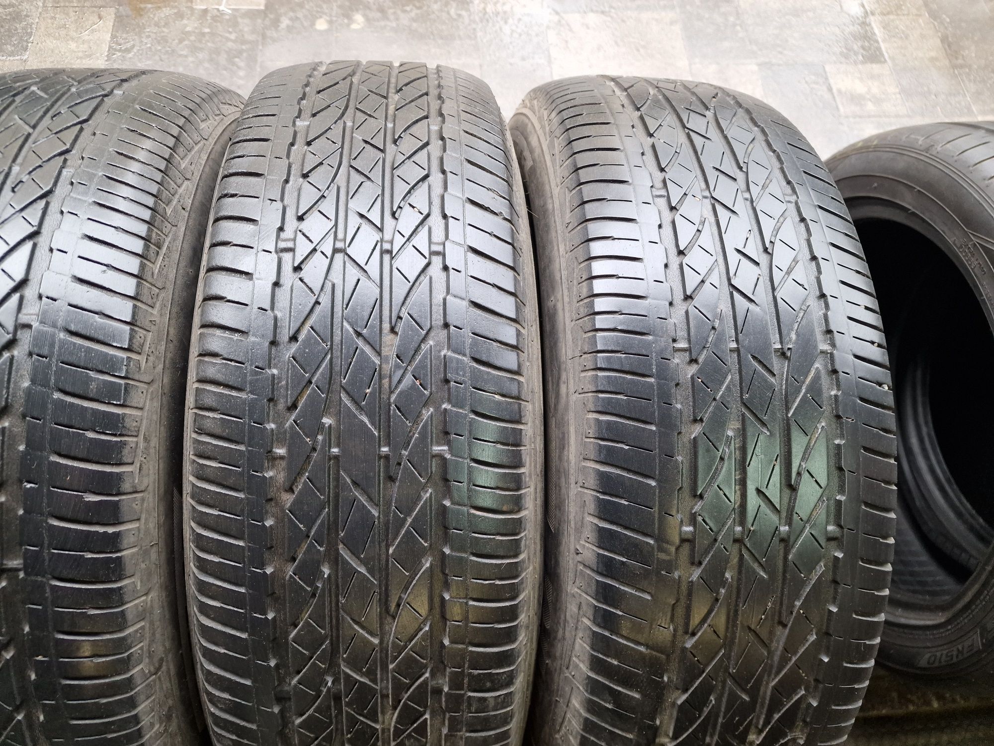 Летняя резина 225/65 R17 Bridgestone Dueler