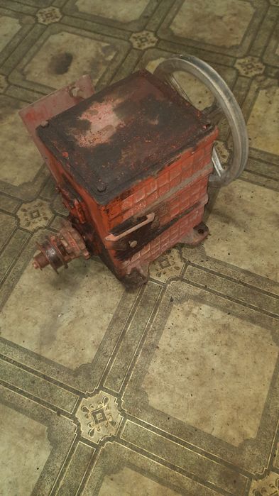 Продам редуктор б/у