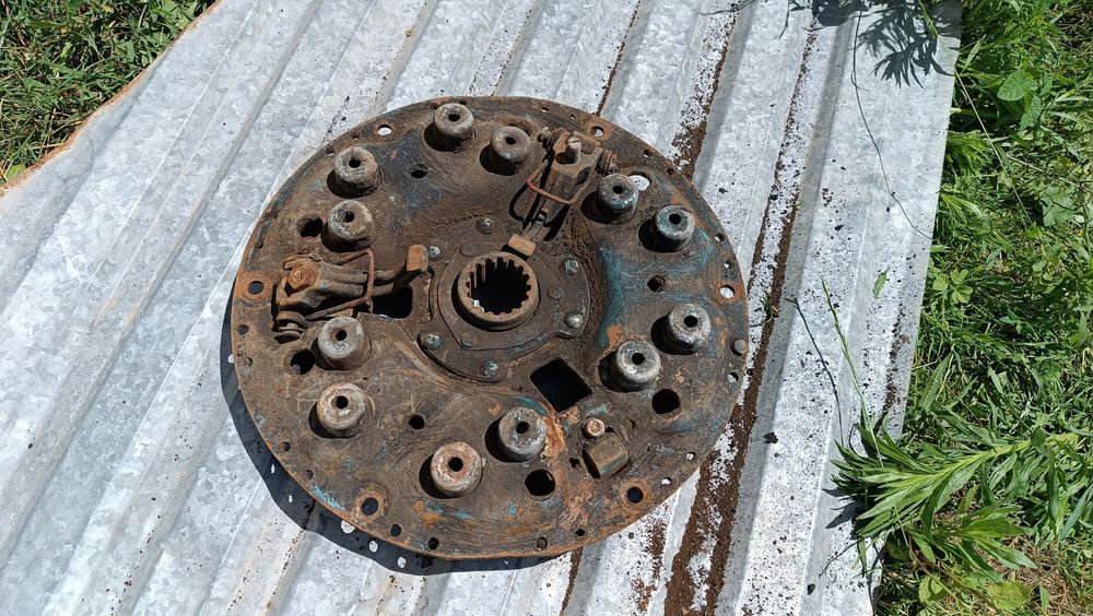 Корзина до МТЗ у хорошому стані