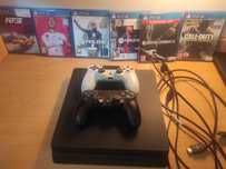 Ps4 Pro z kablem zasilającym , kablem HDMI, dwoma padami oraz 6 grami