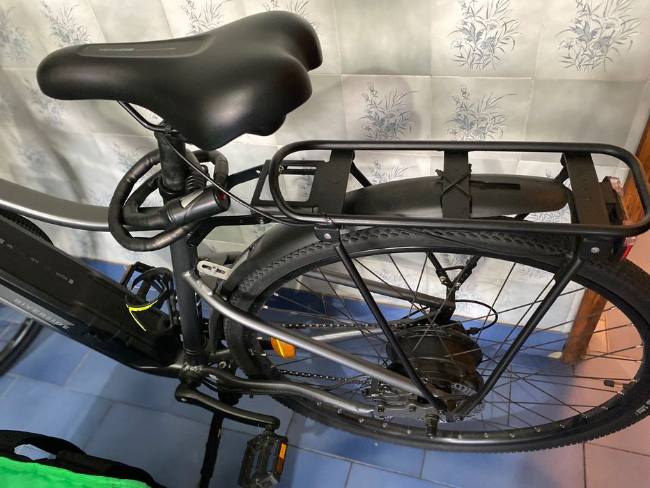 Bicicleta de Trekking Elétrica Quadro Alto Riverside 520 E Cinzento