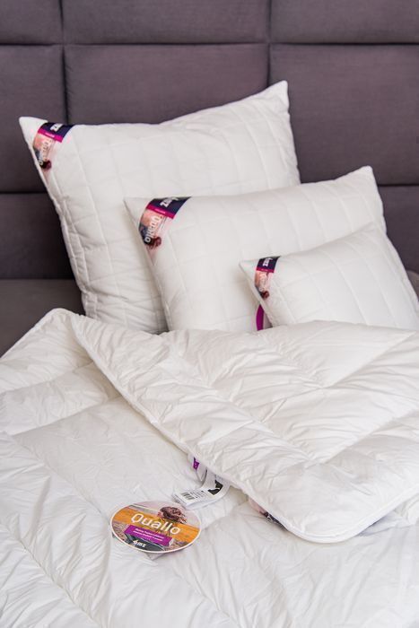 Kołdra AMZ QUALLO City 220x240cm Biały