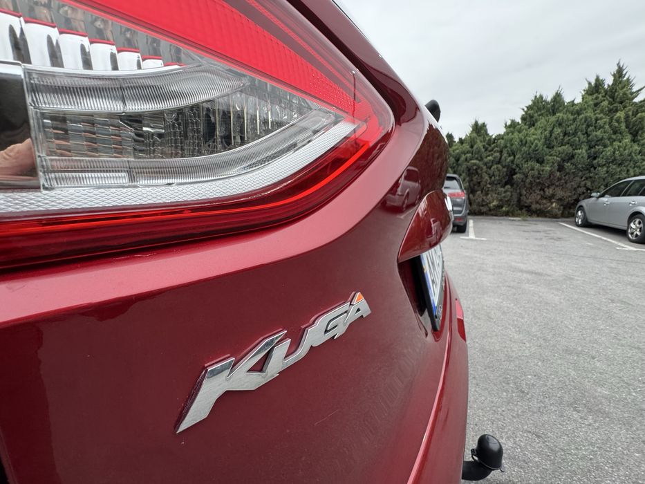 Продаєтся Ford Kuga 2015 року