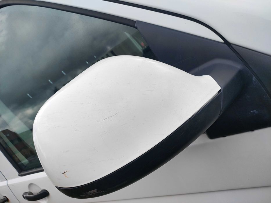 VW T5 LIFT Skrzydełka ZDERZAK TYŁ BŁOTNIK drzwi przód prawy B9A LB9A