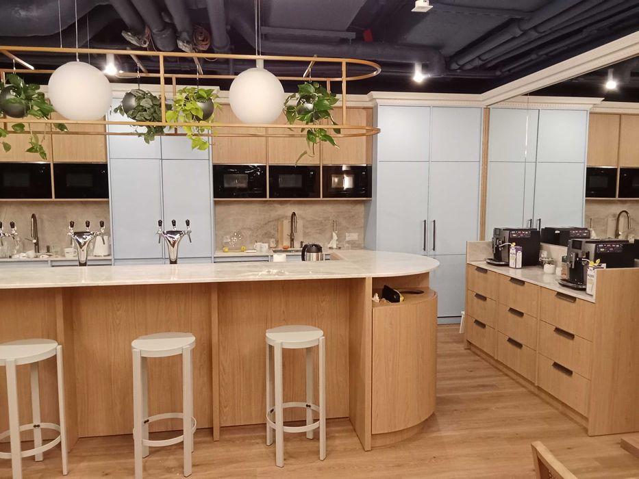 Ekipa montażowa podejmie współpracę.