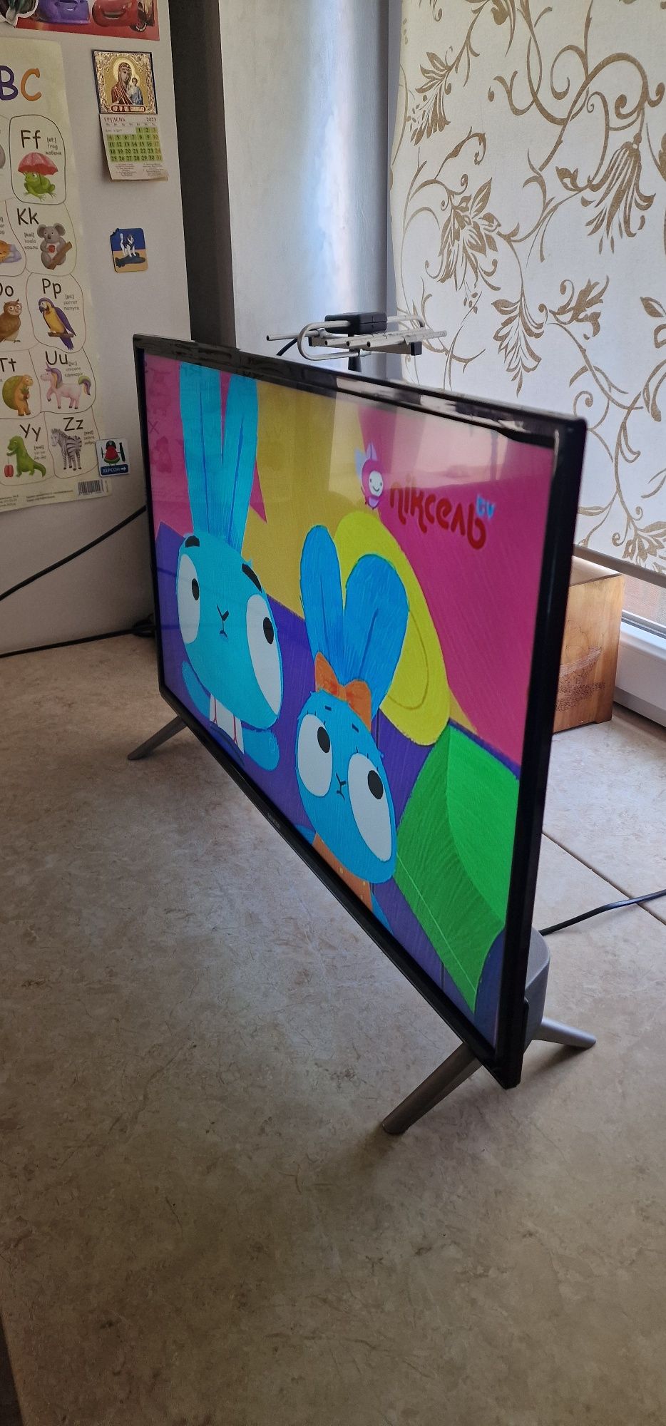 Телевізор 32" Т2 Sencor SLE 3225TCS без проблем