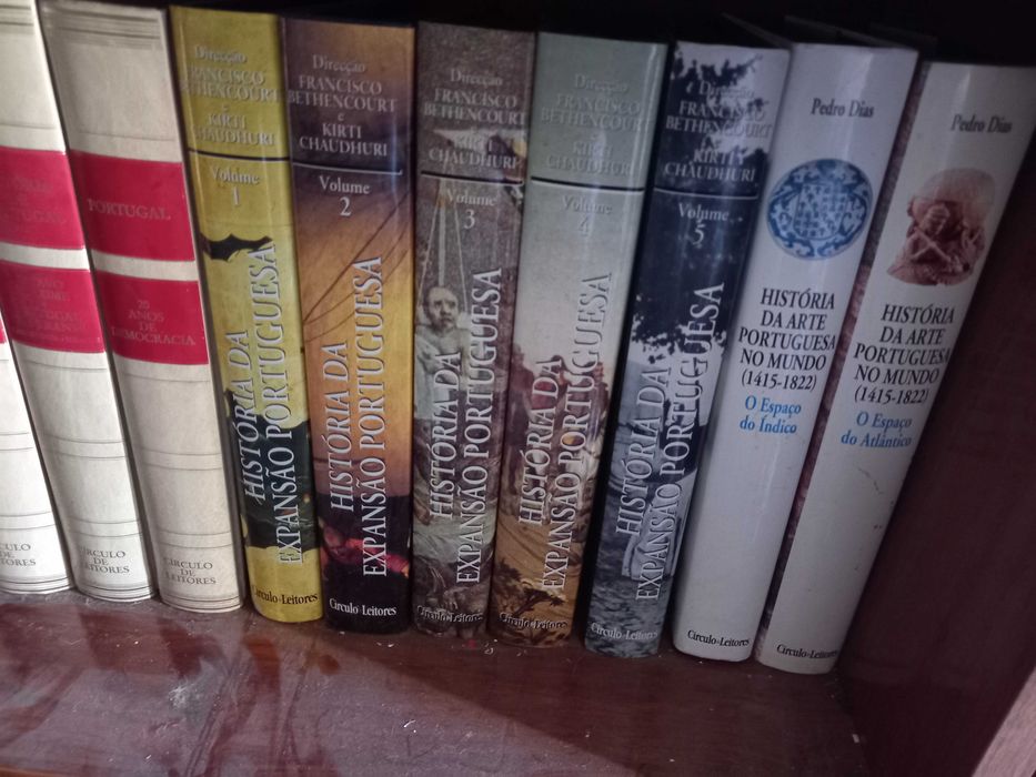 Varias enciclopedias livros etc