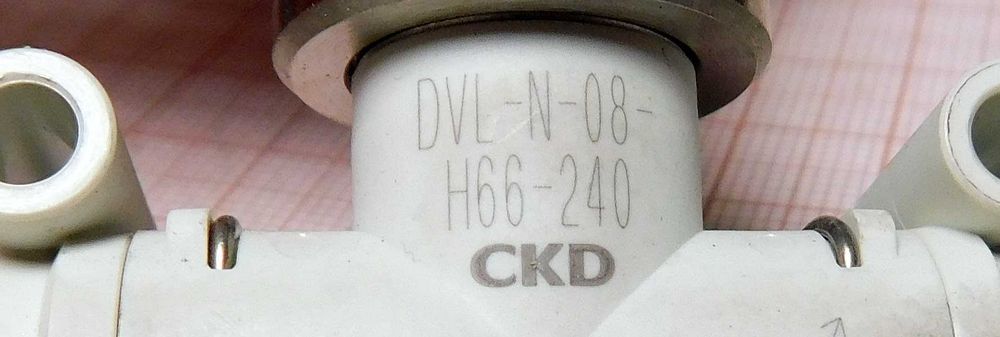 Zawór iglicowy z pokrętłem DVL N 08 H66 240 CKD [0CM]8