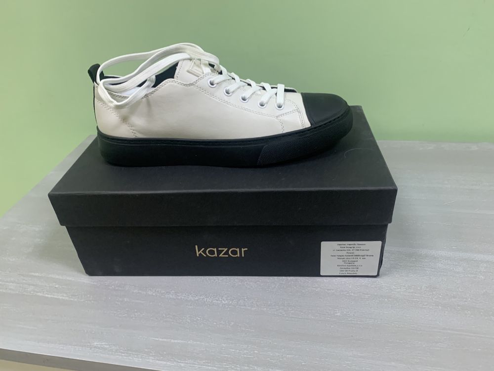 Шкіряні снікерси Kazar