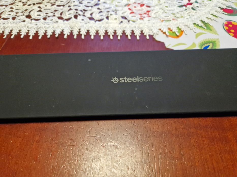 *świeża klawiatura od steelseries apex 3