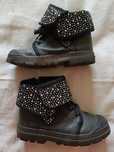 Botins Pretos c/ Brilhantes, T29