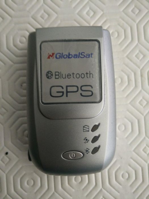 GlobalSat - Antena GPS Bluetooth portatil