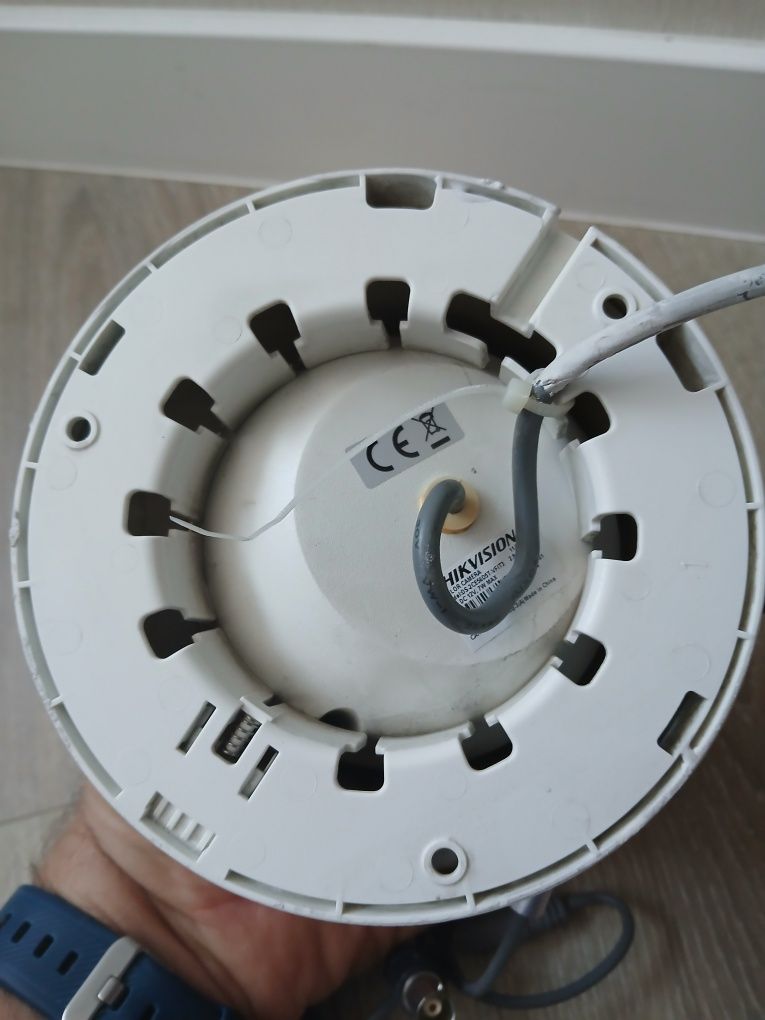 Камера Hikvision DS-2CE56D5T-VFIT3