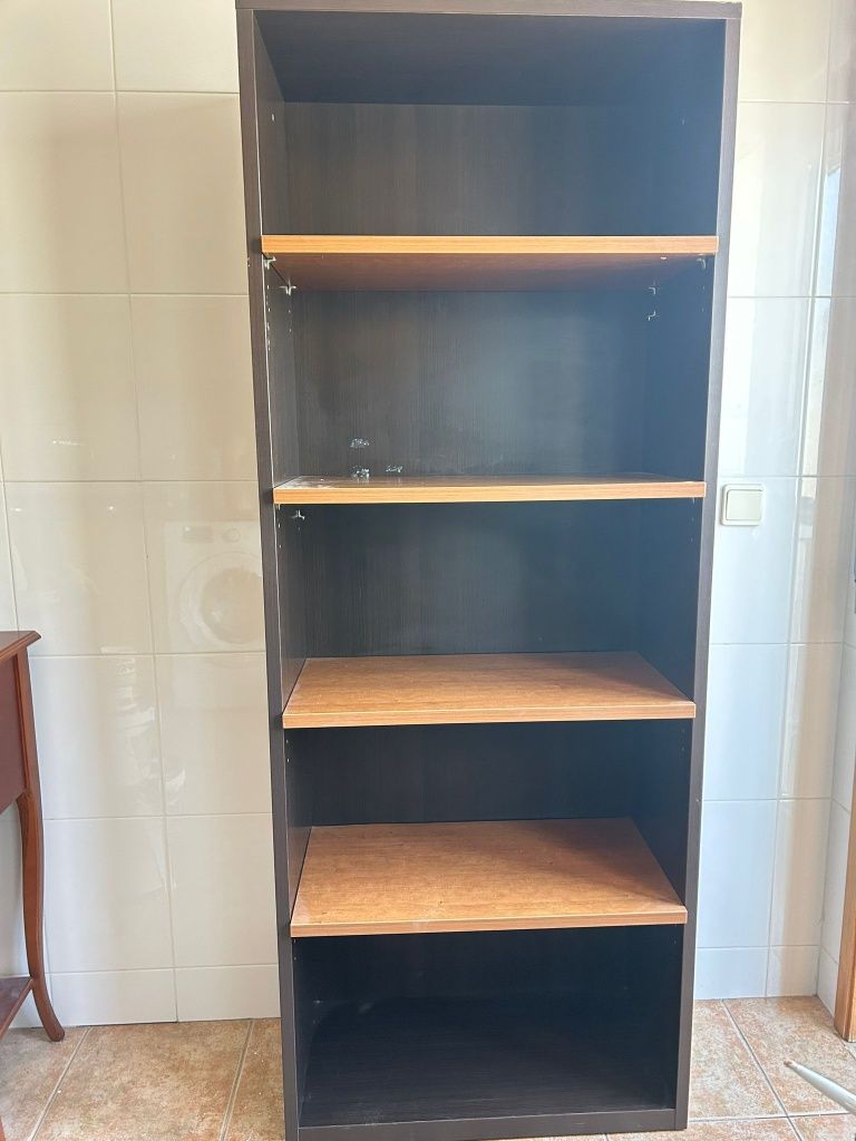 Estante de sala de estar
