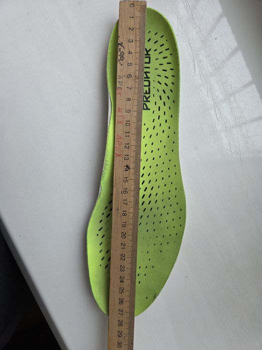 Бутсы Adidas Predator 27,5 см