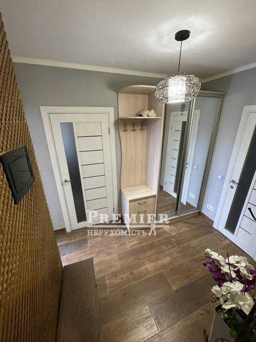 В продаже дом на берегу моря.