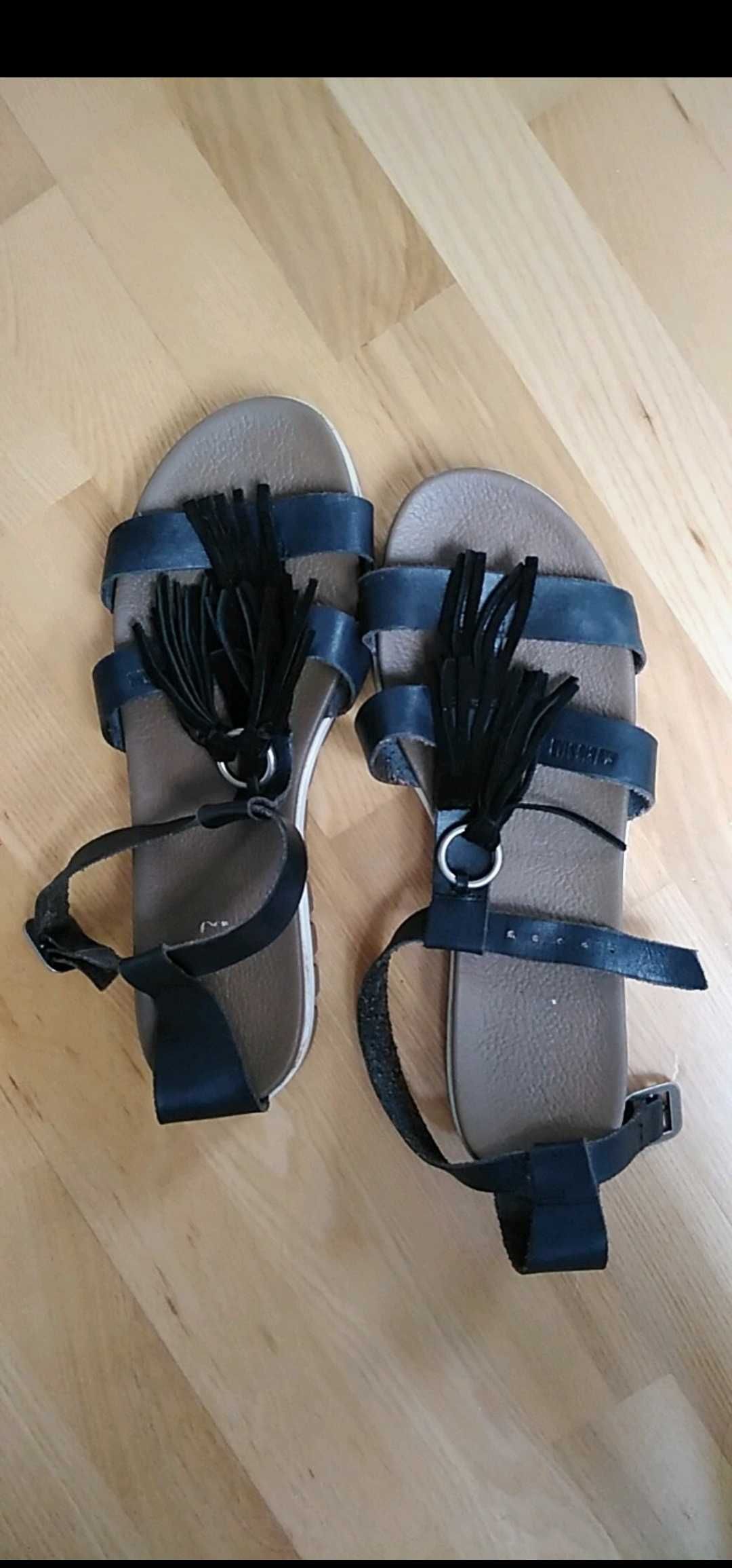 buty na lato - sandały