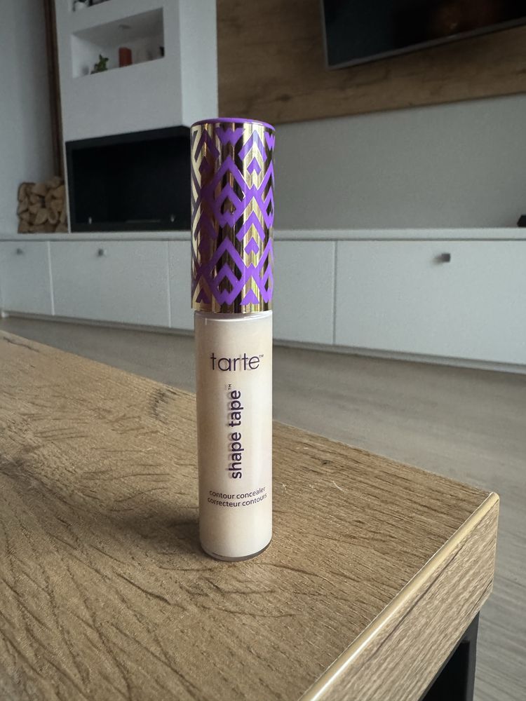 Tarte Shape Tape w kolorze 12N Fair Neutral korektor do twarzy 10ml