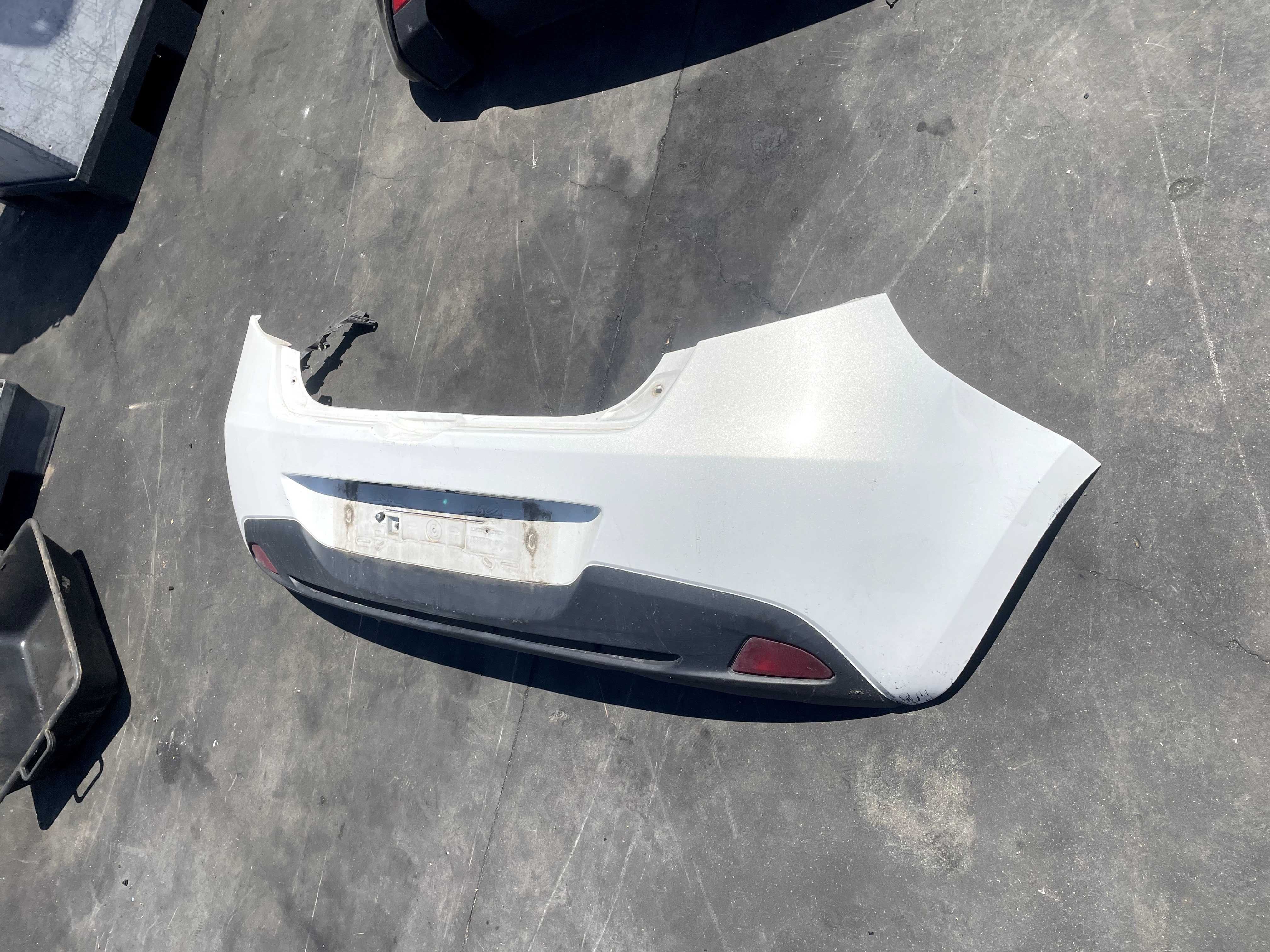Mazda 2 II DE Kompletny zderzak tylny tył