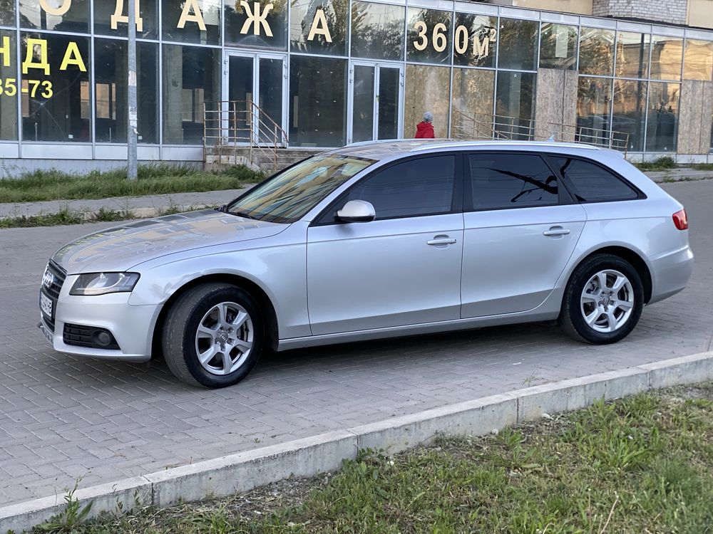 Audi a4 b8 2.0tdi 2011