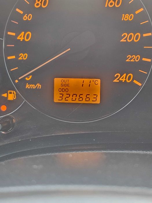 Sprzedam Toyota Avensis 2,2L Diesel