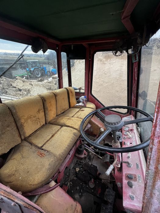 Продам трактор т16 з документами на ходу на дозаторі