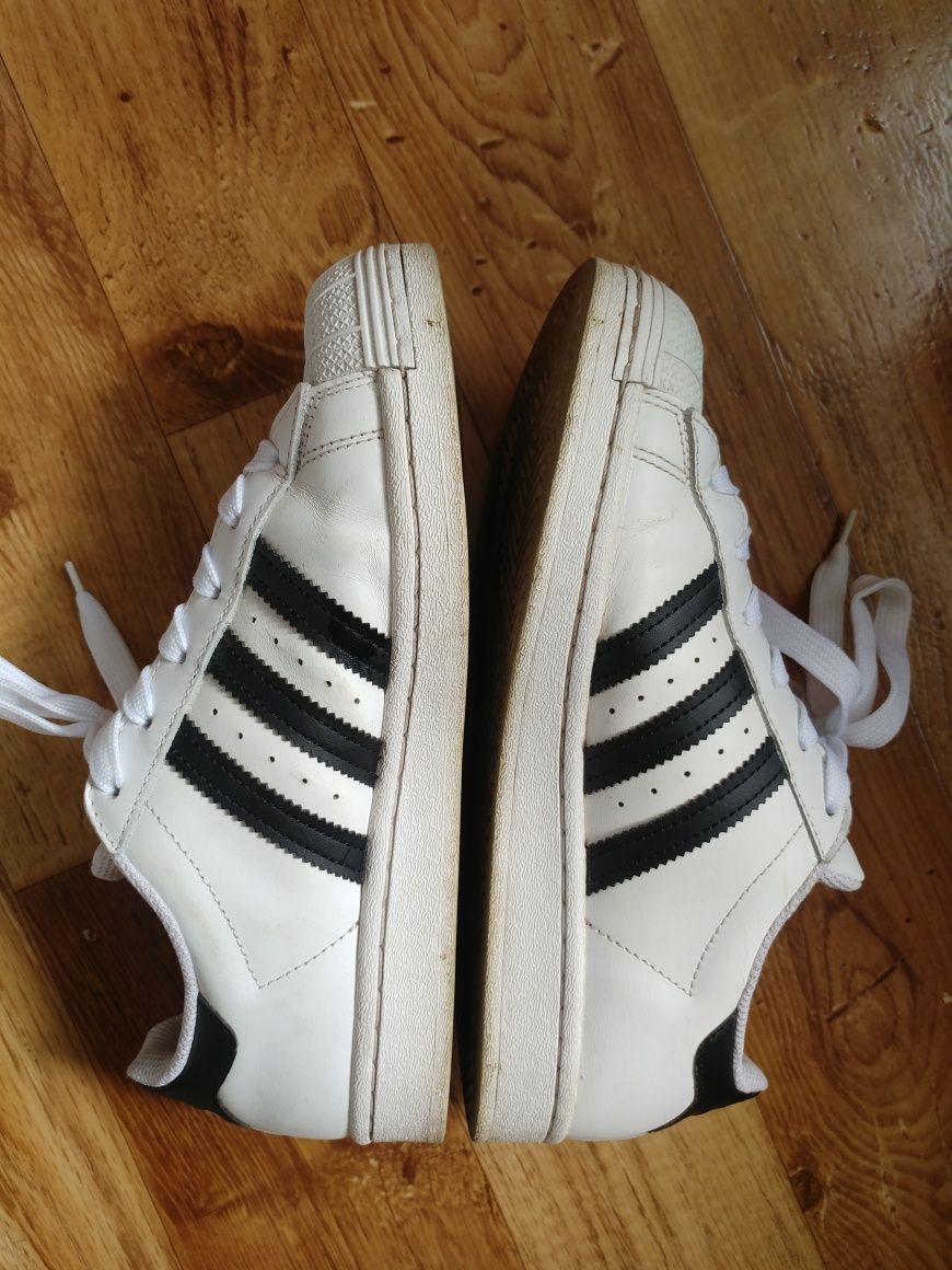 Oryginalne buty adidas Superstar J FU7712 Ftwwht/Cblack
Superst