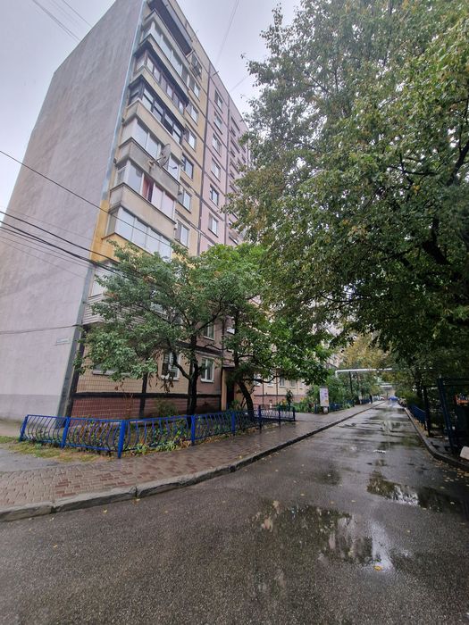 Продам 3к смт Слобожанский ул Тепличная - Героев Украины