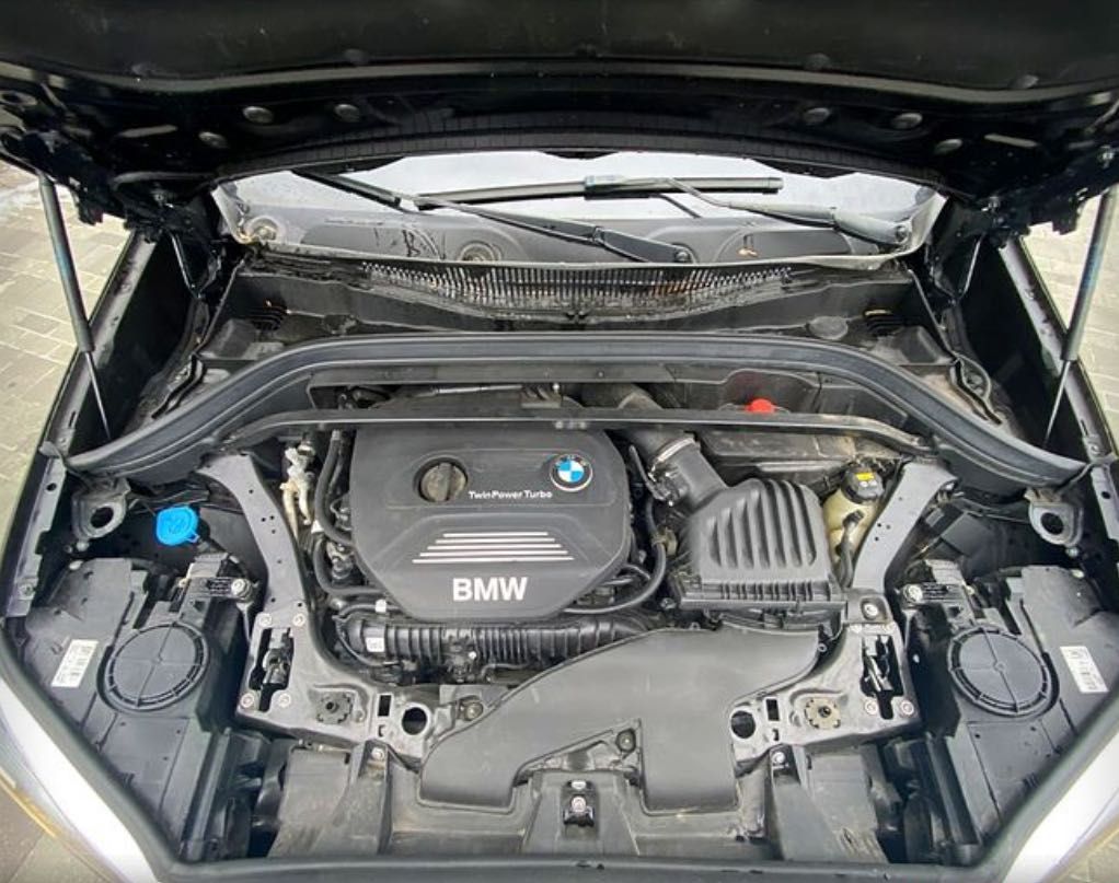 BMW X1 XDrive      .