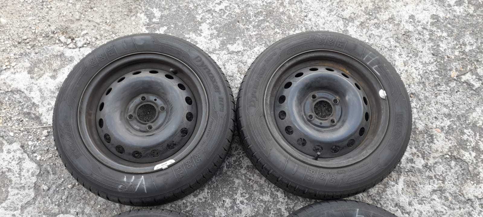 Koła 14 Renault z oponami  letnimi 165/65 R14