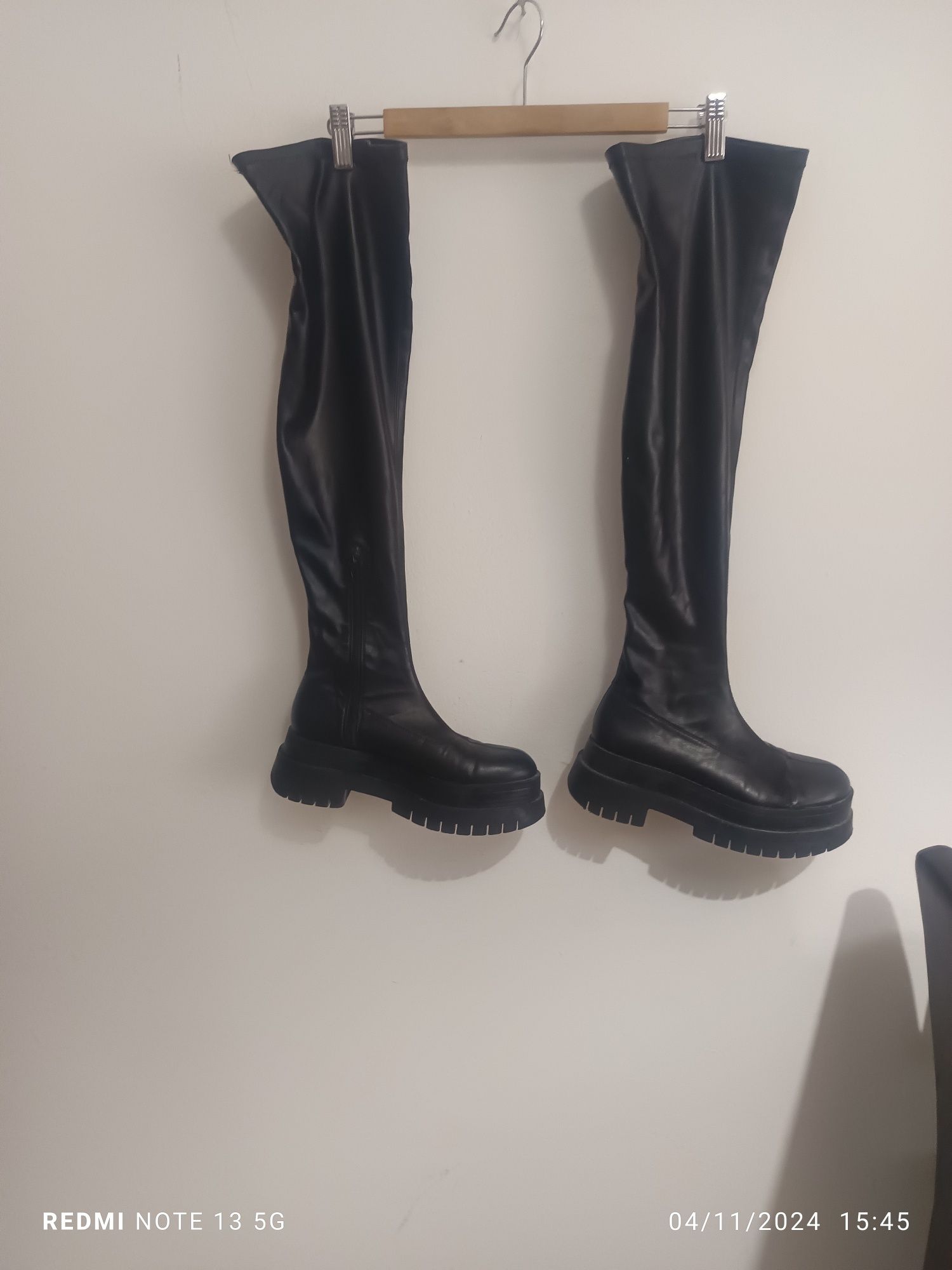 Lindas botas elásticas 37