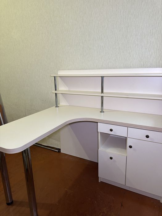 Манікюрний стіл/ Письмовий стіл