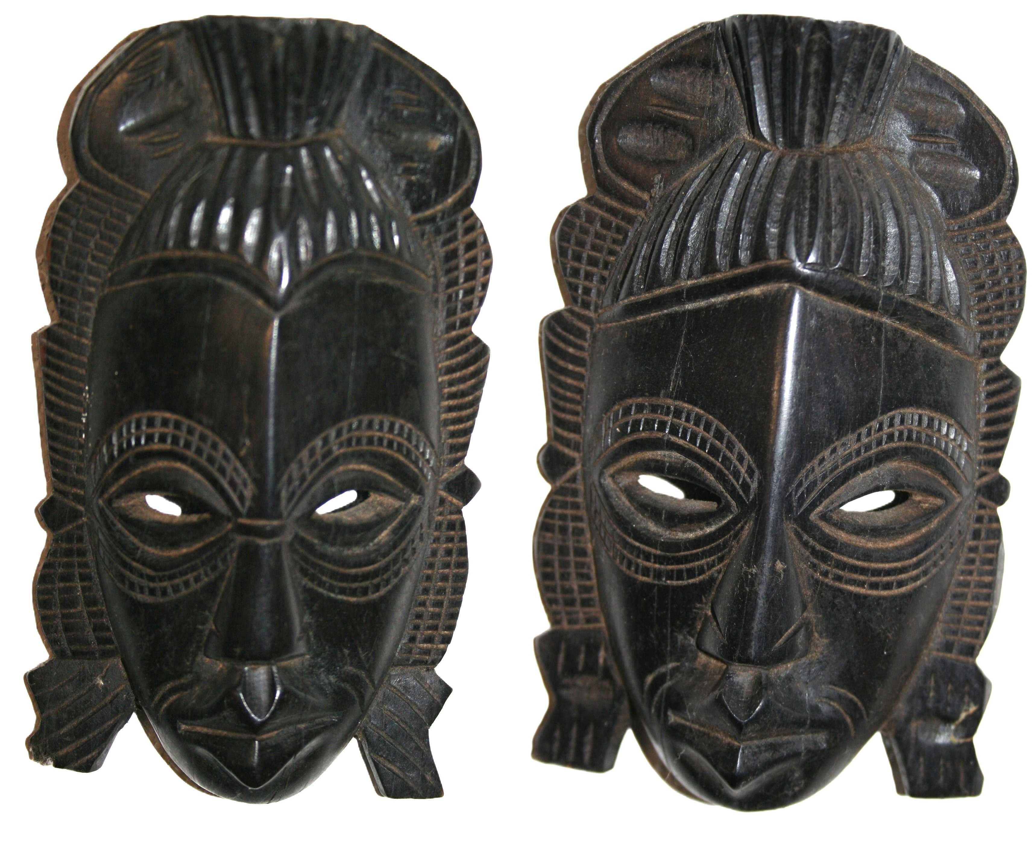 Artesanato-África- Colecção de 17 Máscaras de Tribos de Cabinda