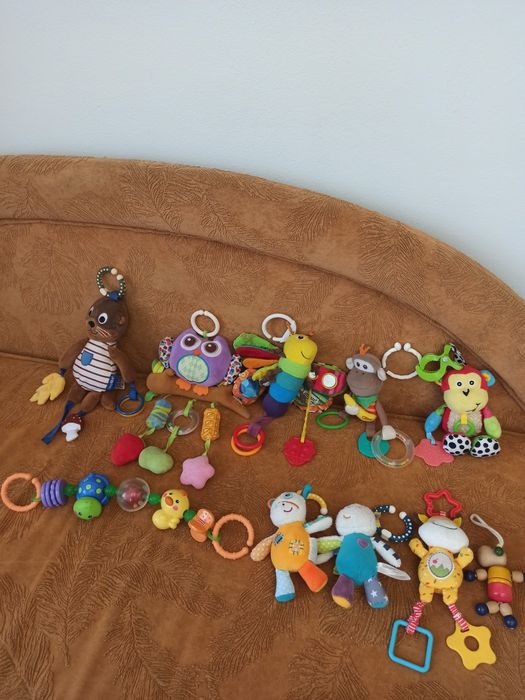 Іграшки підвіски