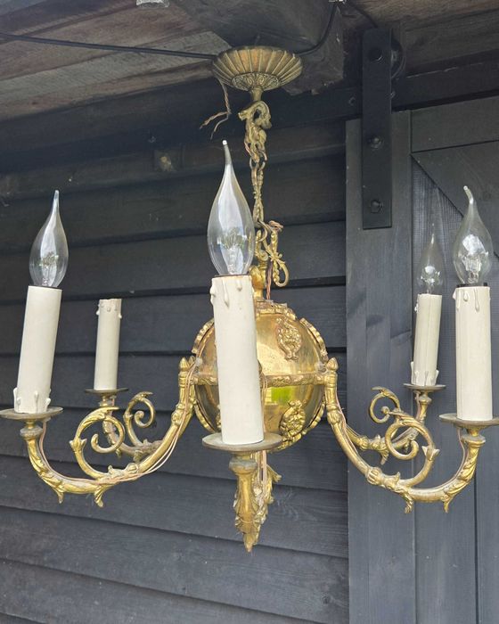 Antyk. Żyrandol mosiądz.